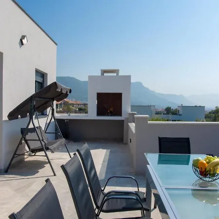 Infinity Kaštel Novi