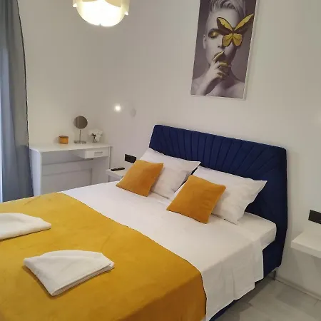 Infinity Kaštel Novi