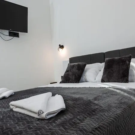 Infinity Kastel Novi