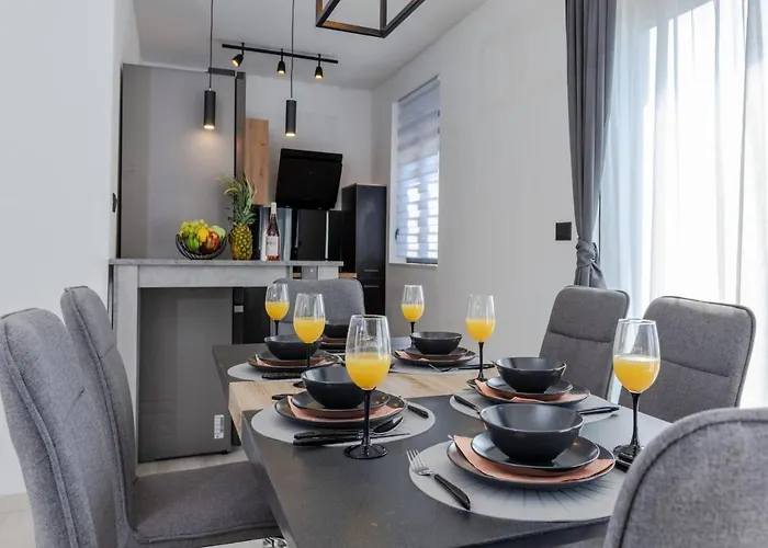 Infinity Villa Kaštel Novi