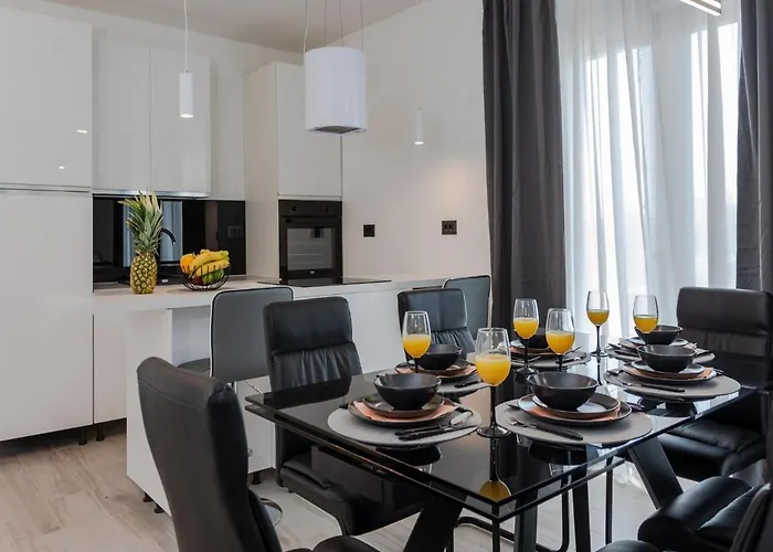 Infinity * Kaštel Novi